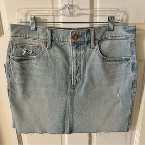 Express High Waisted Raw Hem Mini Denim Skirt Light Wash Distressed size 10
